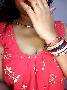 Snapshot of Bengalibeauty96 chatting on 04/30/26, 01:17 Bengalibeauty96 online show from 04/30/26, 01:17