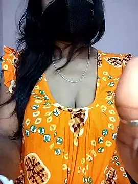 Snapshot of Bengalibeauty96 chatting on 05/07/26, 11:48 Bengalibeauty96 online show from 05/07/26, 11:48