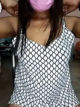 Snapshot of Bengalibeauty96 chatting on 05/09/26, 04:45 Bengalibeauty96 online show from 05/09/26, 04:45