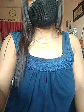 Snapshot of Bengalibeauty96 chatting on 05/13/26, 01:47 Bengalibeauty96 online show from 05/13/26, 01:47
