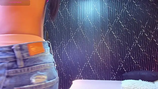 Snapshot of Miss_Ariaa chatting on 10/11/25, 12:04 Miss Ariaa online show from 10/11/25, 12:04