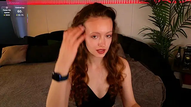 SallyPinkman online show from 11/07/25, 10:26