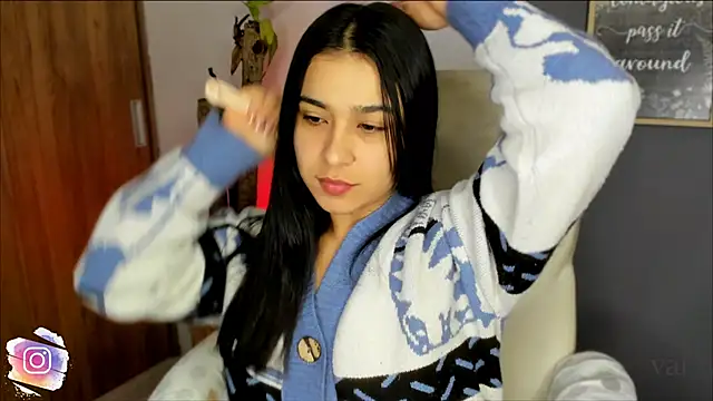 val varago online show from 12/23/25, 06:44