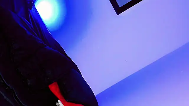 daniela dolls online show from 03/11/26, 12:33