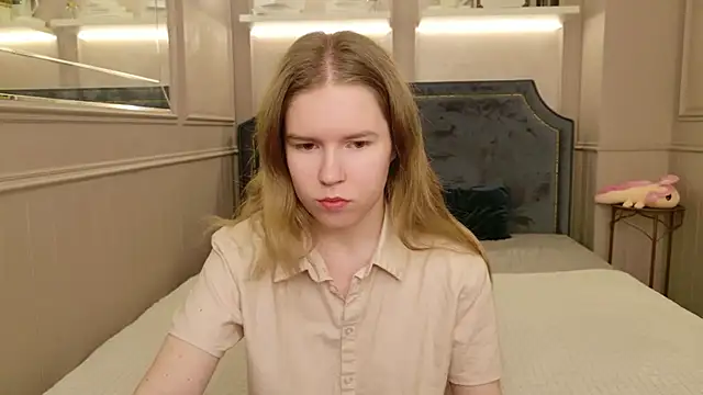 Alida Brice online show from 06/03/26, 05:32