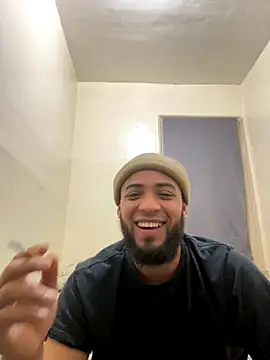 LeoPR00 online show from 12/02/25, 02:50