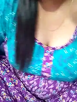 Snapshot of Tamil_Kayal_kutty chatting on 03/18/26, 03:48 Tamil Kayal kutty online show from 03/18/26, 03:48