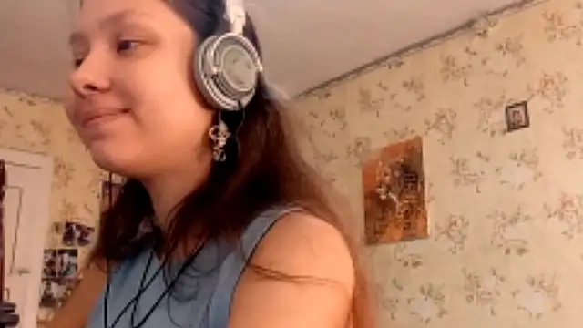 QutieDaSweet online show from 09/16/25, 07:20