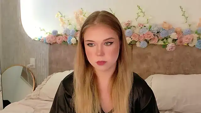 Lilith Bonheur online show from 04/28/26, 12:53