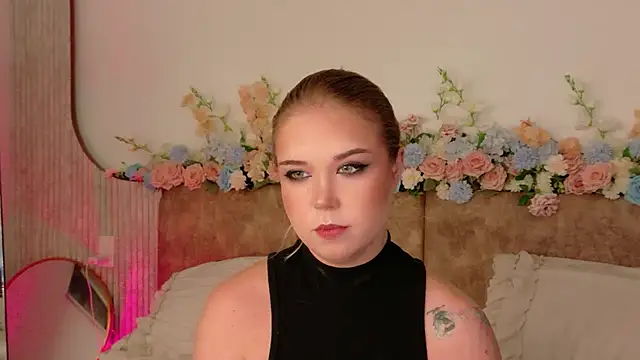 Lilith Bonheur online show from 05/02/26, 07:52