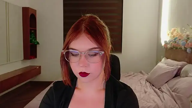 Snapshot of Lilith_Bonheur chatting on 05/29/26, 01:09 Lilith Bonheur online show from 05/29/26, 01:09