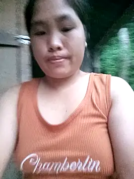 Snapshot of Luyen004 chatting on 04/11/26, 11:25 Luyen004 online show from 04/11/26, 11:25