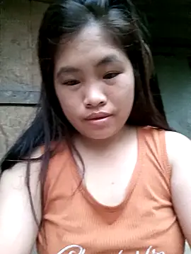 Snapshot of Luyen004 chatting on 04/14/26, 10:49 Luyen004 online show from 04/14/26, 10:49