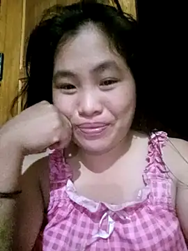 Snapshot of Luyen004 chatting on 04/21/26, 01:39 Luyen004 online show from 04/21/26, 01:39