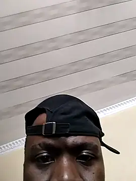 Snapshot of Dickninja084 chatting on 10/06/25, 10:12 Dickninja084 online show from 10/06/25, 10:12