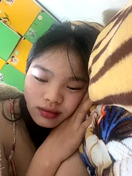 Han20252 online show from 10/18/25, 08:04