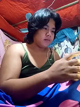 Huntrix2025 online show from 11/23/25, 07:24