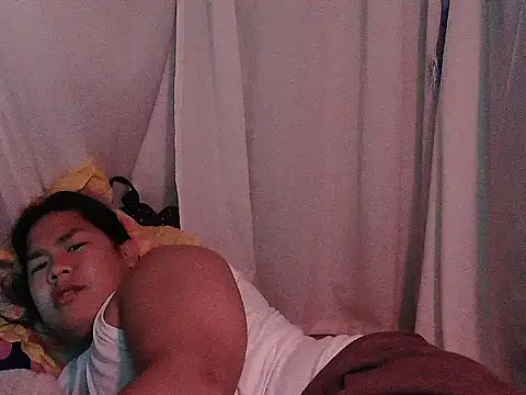 Huntrix2025 online show from 04/17/26, 11:35