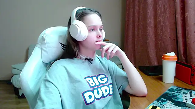 SharybbFace online show from 11/05/25, 03:01