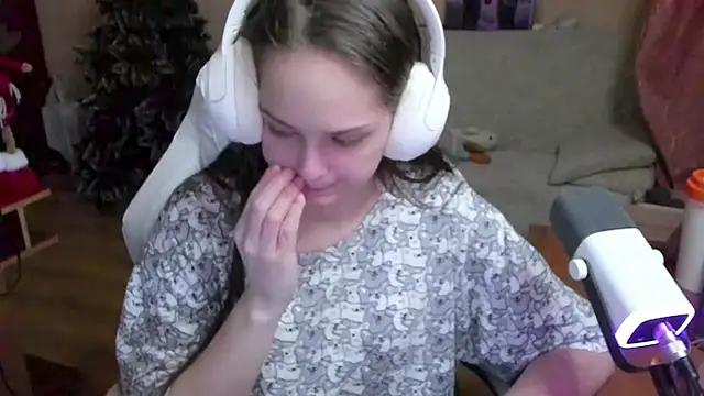 SharybbFace online show from 12/05/25, 03:09