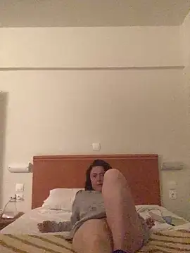 Snapshot of Mia_Winters chatting on 04/17/26, 06:00 Mia Winters online show from 04/17/26, 06:00