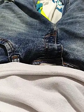 Snapshot of kingfm chatting on 01/07/26, 12:24 kingfm online show from 01/07/26, 12:24