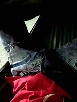 Snapshot of tailua05 chatting on 04/12/26, 08:47 tailua05 online show from 04/12/26, 08:47