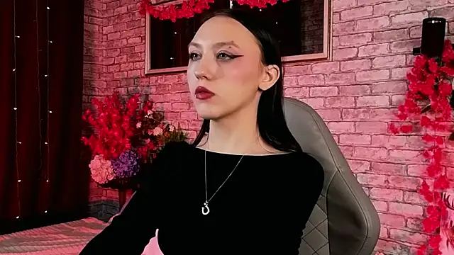 AdeliceLenoir online show from 09/19/25, 06:04