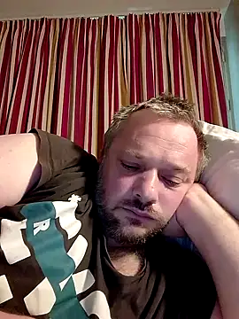 Snapshot of Yannor36 chatting on 10/04/25, 03:21 Yannor36 online show from 10/04/25, 03:21