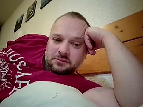 Snapshot of Yannor36 chatting on 03/14/26, 09:31 Yannor36 online show from 03/14/26, 09:31