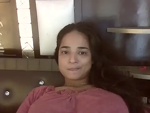 Snapshot of veronica_97 chatting on 10/12/25, 12:04 veronica 97 online show from 10/12/25, 12:04