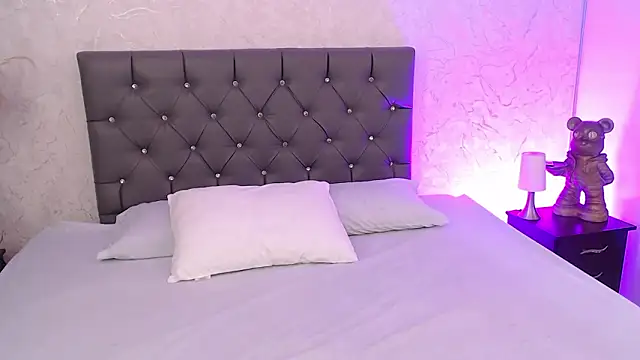 Sabriinaa Foxx online show from 02/02/26, 12:15