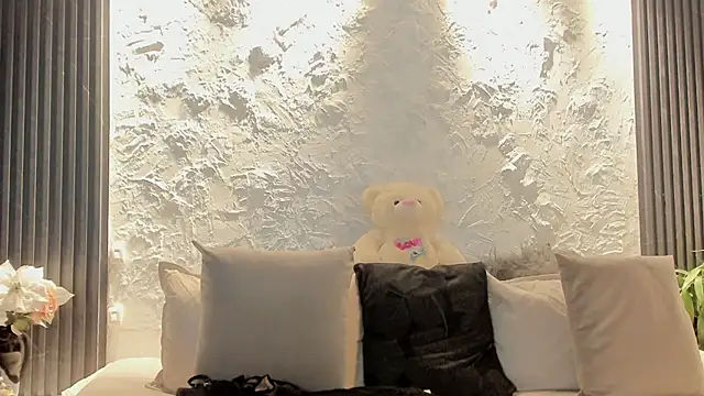 joselin rouse online show from 04/15/26, 12:34