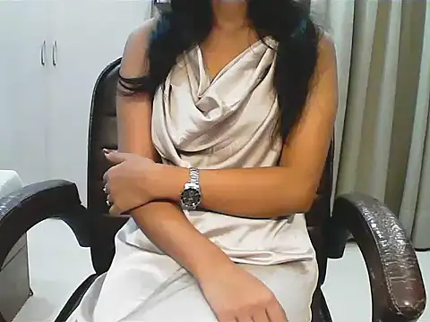 short girl  online show from 11/20/25, 05:01