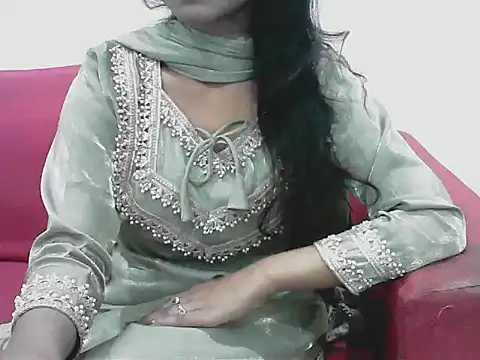 short girl  online show from 02/02/26, 08:07