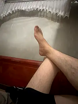 Snapshot of CZpublic chatting on 09/22/25, 11:01 CZpublic online show from 09/22/25, 11:01