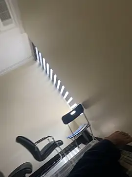 Snapshot of CZpublic chatting on 10/04/25, 05:16 CZpublic online show from 10/04/25, 05:16