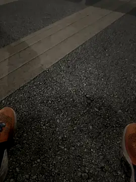 Snapshot of CZpublic chatting on 10/20/25, 02:28 CZpublic online show from 10/20/25, 02:28