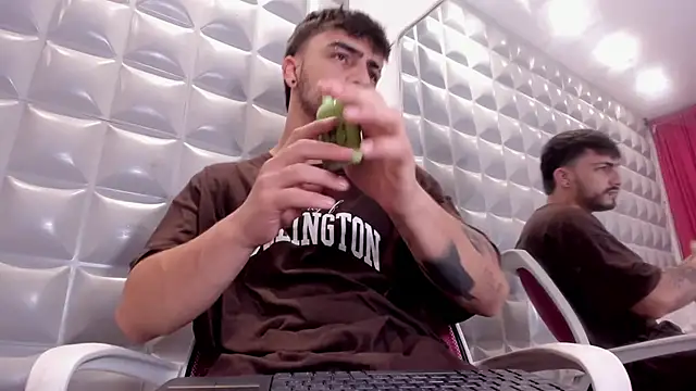 Jack Daniel   online show from 10/10/25, 02:38