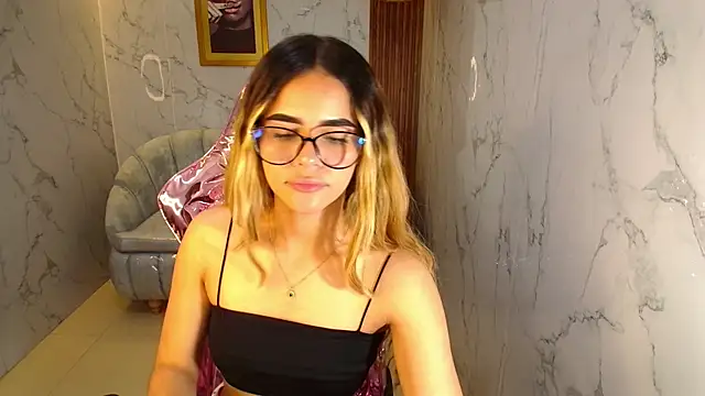 lilith4 s online show from 10/23/25, 10:52