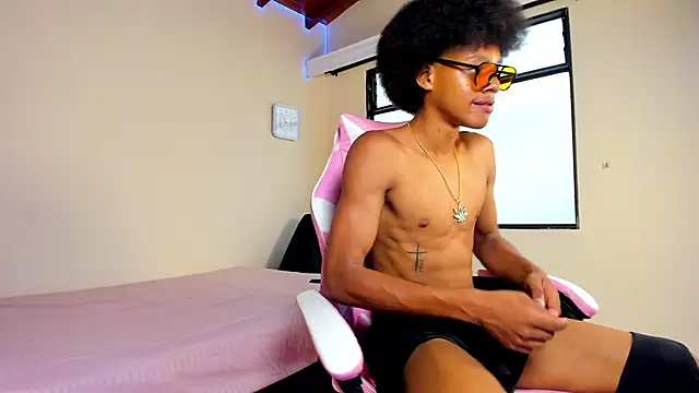 Snapshot of jordan_mm420 chatting on 09/25/25, 08:01 jordan mm420 online show from 09/25/25, 08:01