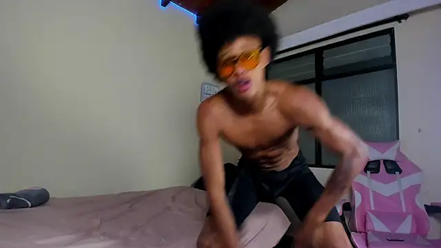 Snapshot of jordan_mm420 chatting on 10/09/25, 03:15 jordan mm420 online show from 10/09/25, 03:15