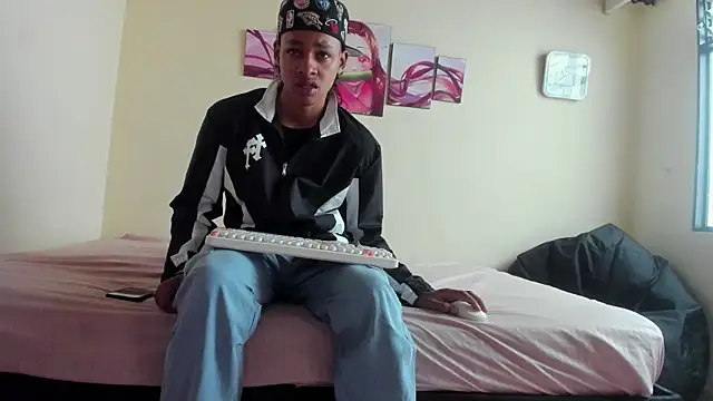 Snapshot of jordan_mm420 chatting on 12/20/25, 08:27 jordan mm420 online show from 12/20/25, 08:27