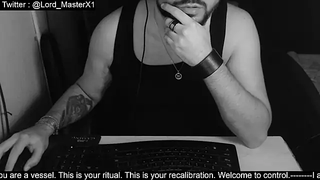 Snapshot of Lord_MasterX chatting on 10/07/25, 02:53 Lord MasterX online show from 10/07/25, 02:53