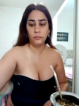 Snapshot of Nahiarabiel chatting on 09/17/25, 02:52 Nahiarabiel online show from 09/17/25, 02:52