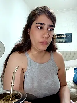 Snapshot of Nahiarabiel chatting on 10/10/25, 03:44 Nahiarabiel online show from 10/10/25, 03:44