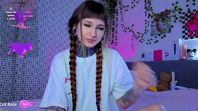 LilithPoison online show from 04/18/26, 06:12