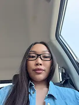 AdriaNochi online show from 07/11/26, 10:18