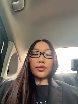 AdriaNochi online show from 07/22/26, 07:55