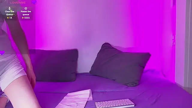 HeejinWang online show from 03/28/26, 09:36